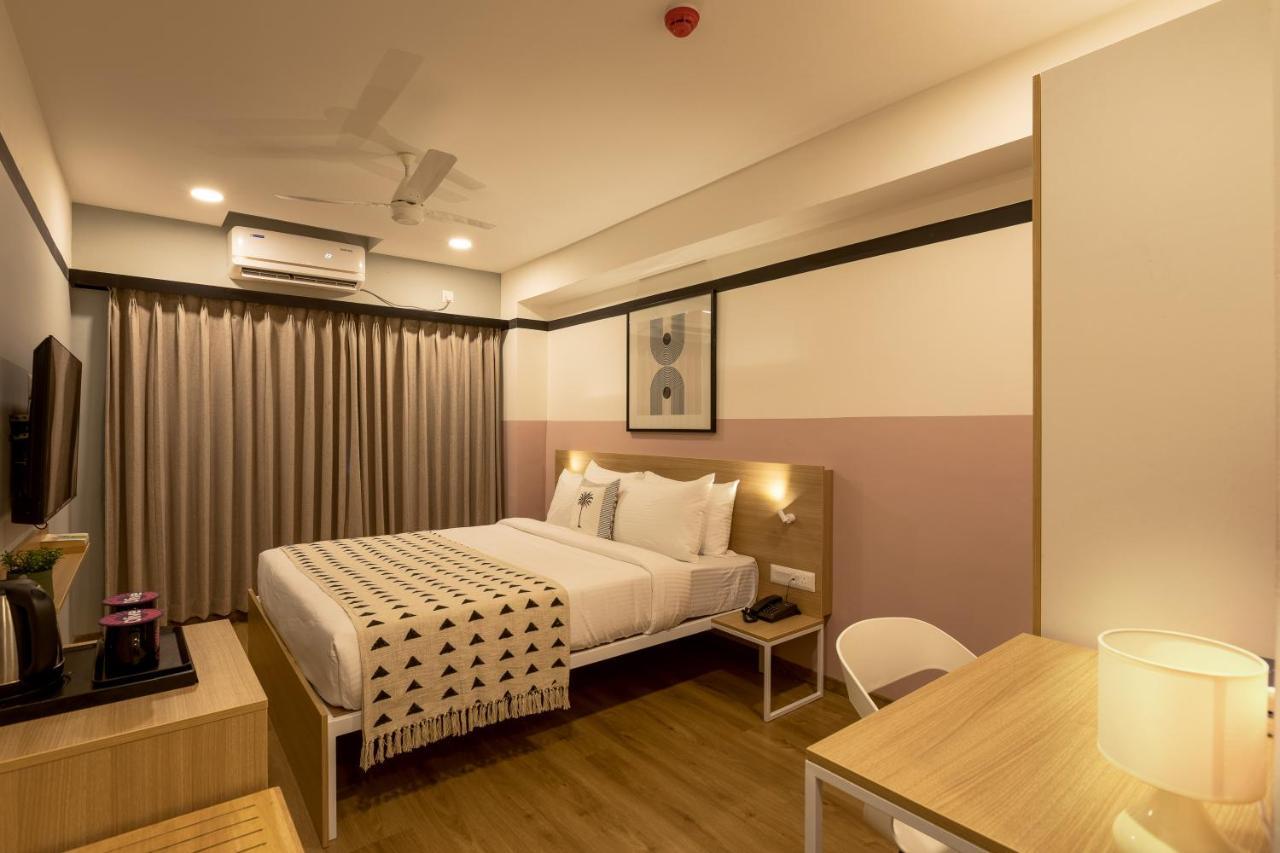 Olive Hotel Indiranagar 100Ft Road By Embassy Group Bangalore Exterior foto